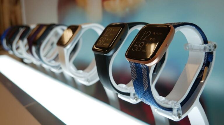 Stylish Smart Watches in Pakistan