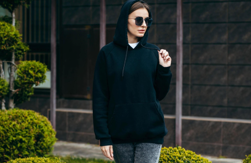 What to Look for in the Best Hoodie Manufacturer for Your Brand