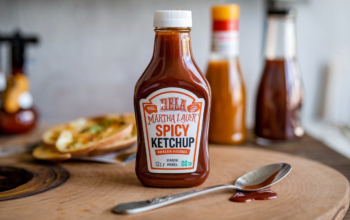 Hela Martha Lauer Spicy Ketchup 12oz